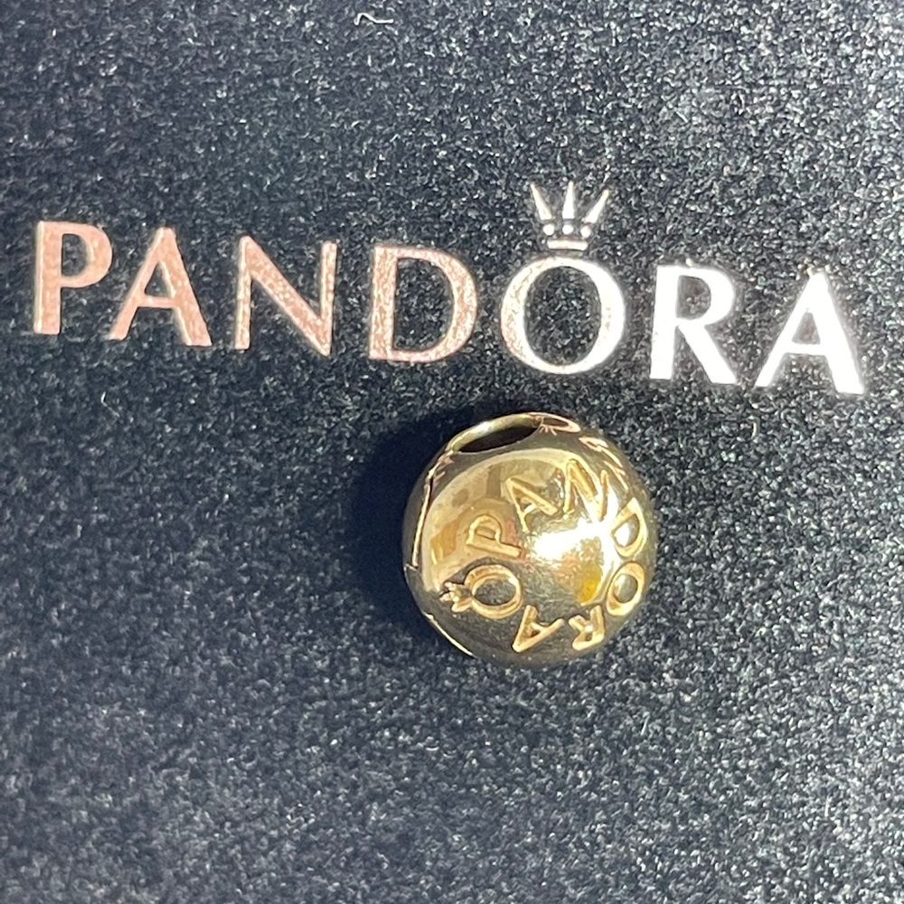 RETIRED 14K Gold Loving Pandora Clip